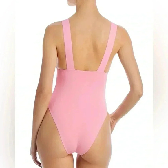 L*Space Katness One Piece Swimsuit Pink Size M NWT Plunge Cut - Picture 2 of 5